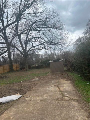 535 GILLEAS RD, Memphis, TN 38109