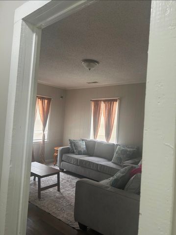 535 GILLEAS RD, Memphis, TN 38109