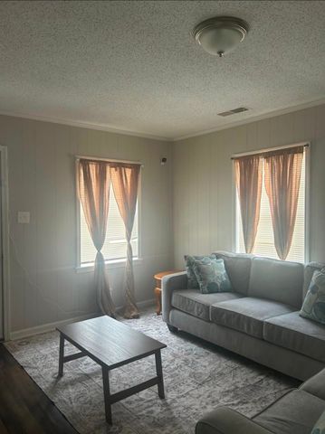 535 GILLEAS RD, Memphis, TN 38109