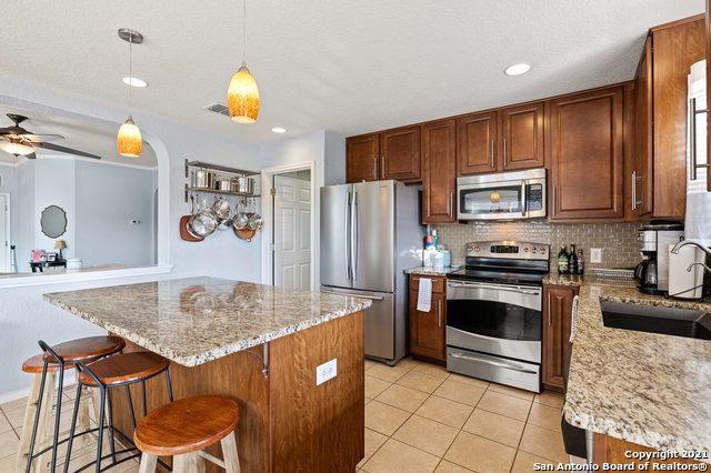 8722 GAVEL GATE, Converse, TX 78109