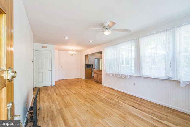 14 ROBERTS AVE, Marmora, NJ 08223