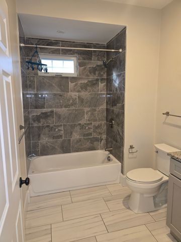 21 Brookledge 2R, Boston, MA 02121