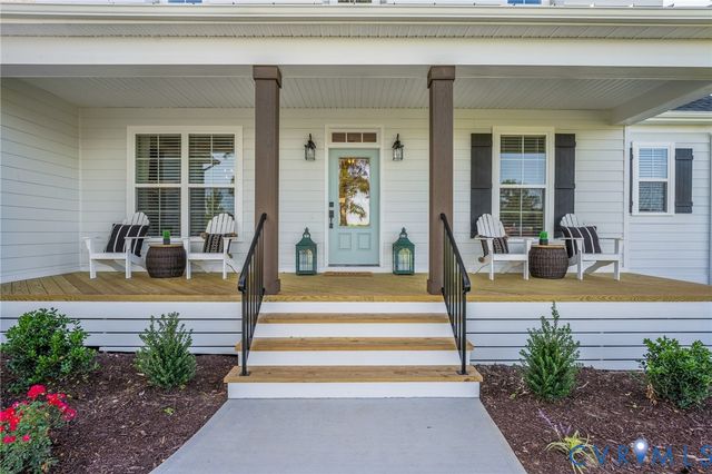 7679 Dandridge Dr, Quinton, VA 23168