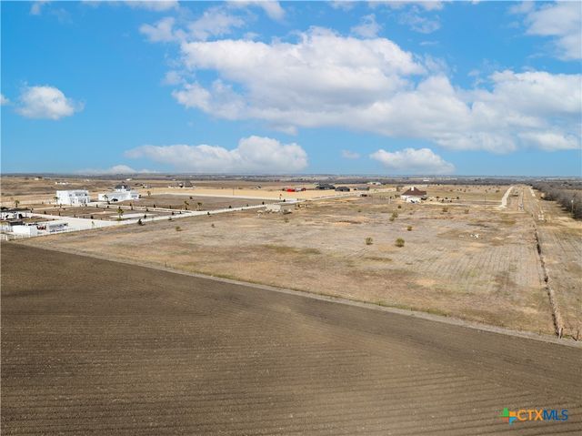 824 County Road 451, Coupland, TX 78615