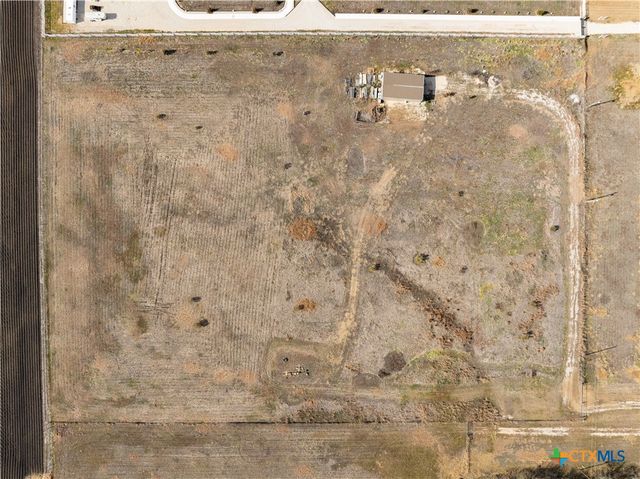 824 County Road 451, Coupland, TX 78615