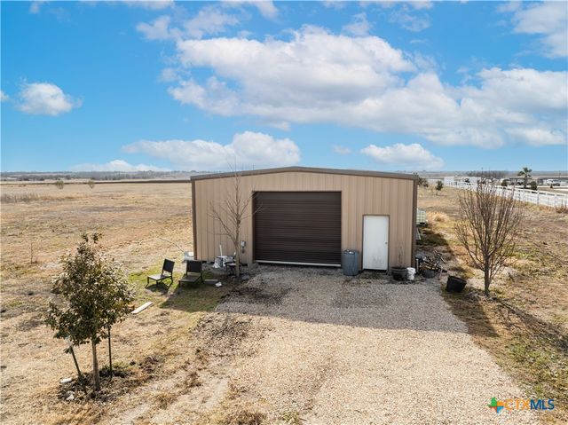 824 County Road 451, Coupland, TX 78615