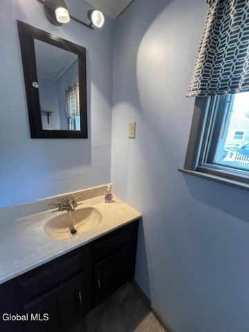 3 Marville Drive, Colonie, NY 12211