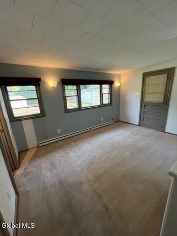 3 Marville Drive, Colonie, NY 12211