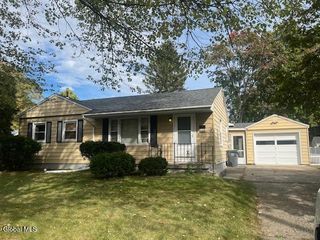 3 Marville Drive, Colonie, NY 12211