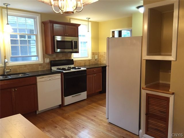 940 Westcott Street 42, Syracuse, NY 13210