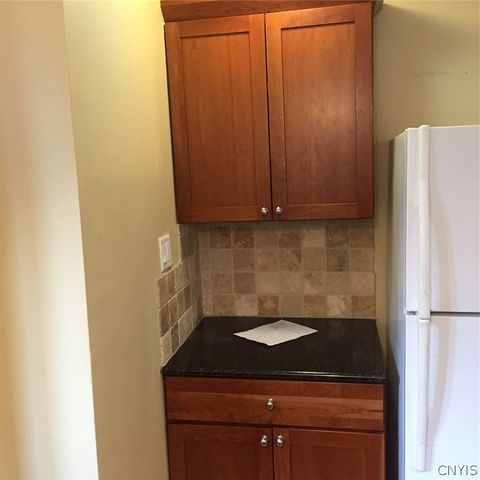 940 Westcott Street 42, Syracuse, NY 13210