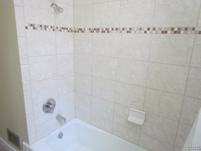 940 Westcott Street 42, Syracuse, NY 13210