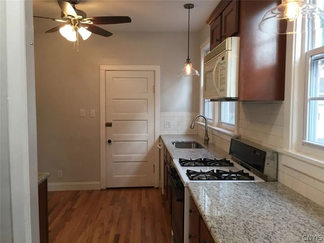 940 Westcott Street 42, Syracuse, NY 13210