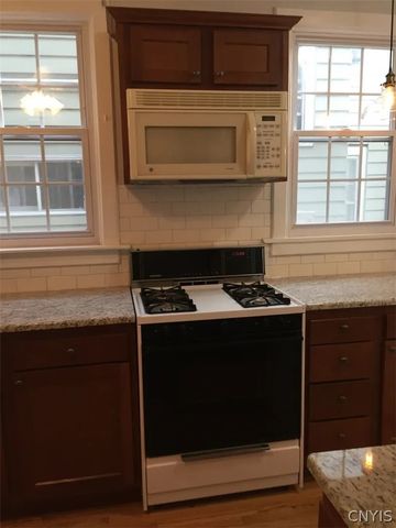 940 Westcott Street 42, Syracuse, NY 13210