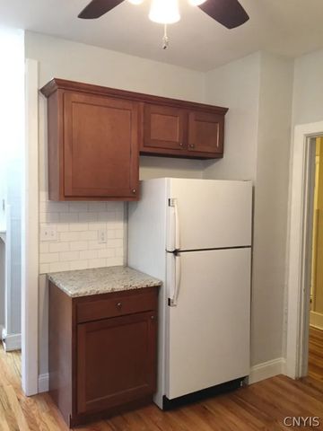 940 Westcott Street 42, Syracuse, NY 13210