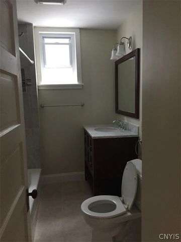 940 Westcott Street 42, Syracuse, NY 13210