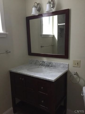 940 Westcott Street 42, Syracuse, NY 13210