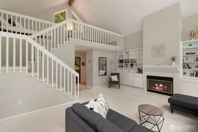 41 E Westlake Place, Allyn, WA 98524