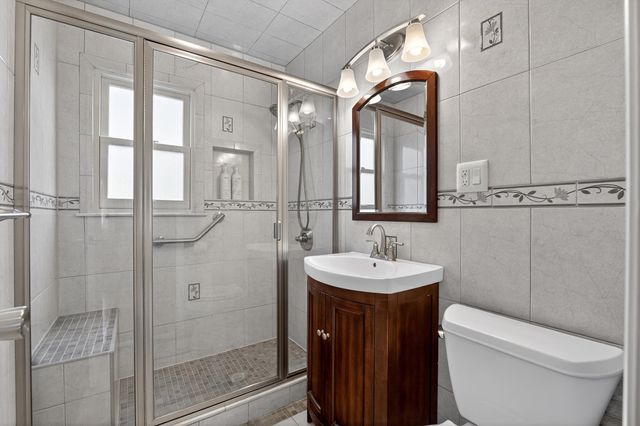 364 AVENUE E, Bayonne, NJ 07002