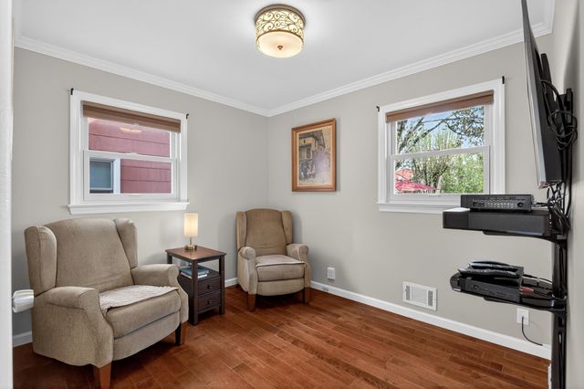 364 AVENUE E, Bayonne, NJ 07002