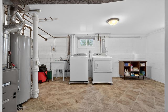 364 AVENUE E, Bayonne, NJ 07002