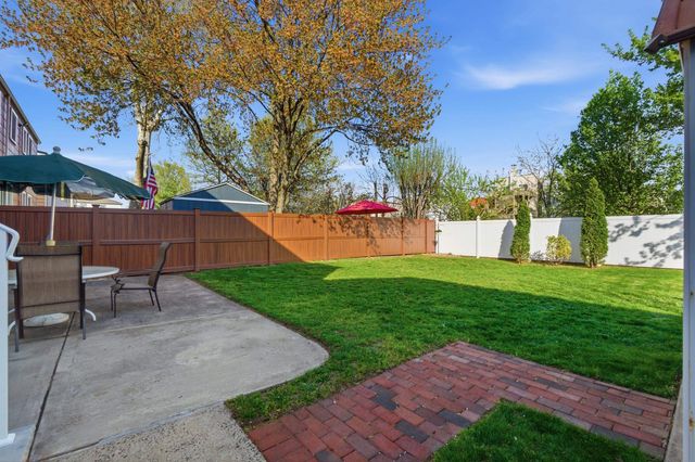 364 AVENUE E, Bayonne, NJ 07002