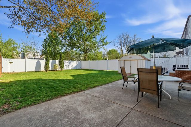 364 AVENUE E, Bayonne, NJ 07002