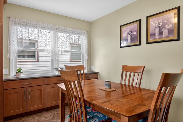 364 AVENUE E, Bayonne, NJ 07002