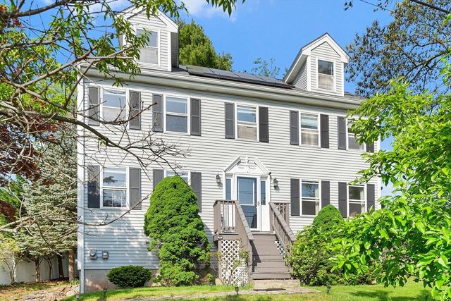 9 Rhodes St, Billerica, MA 01821