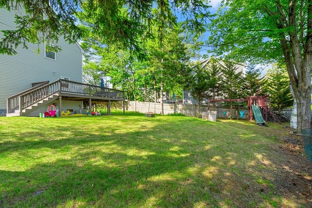 9 Rhodes St, Billerica, MA 01821