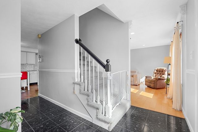9 Rhodes St, Billerica, MA 01821