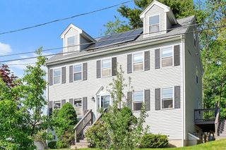 9 Rhodes St, Billerica, MA 01821