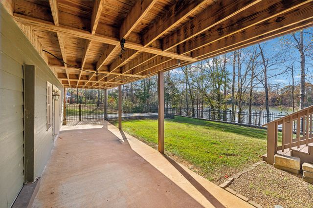 101 Cypress Point Dr, Winchester, TN 37398