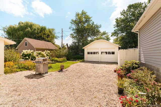 23 Janis Street, Hudson, NY 12534