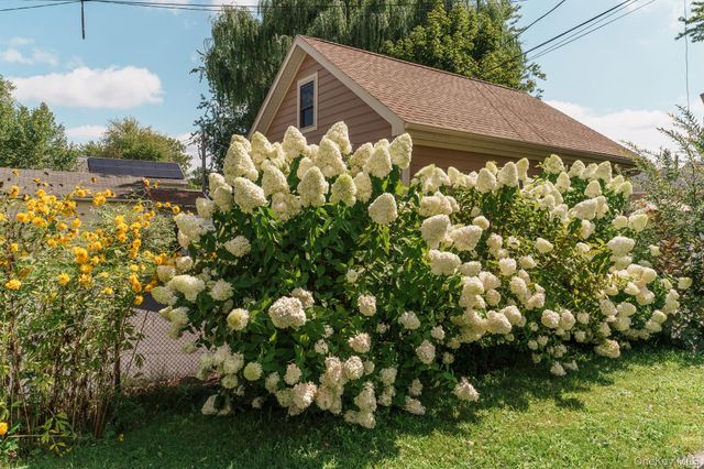 23 Janis Street, Hudson, NY 12534