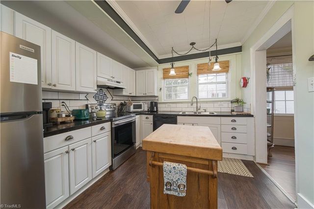 220 Wilkesboro Street, Mocksville, NC 27028