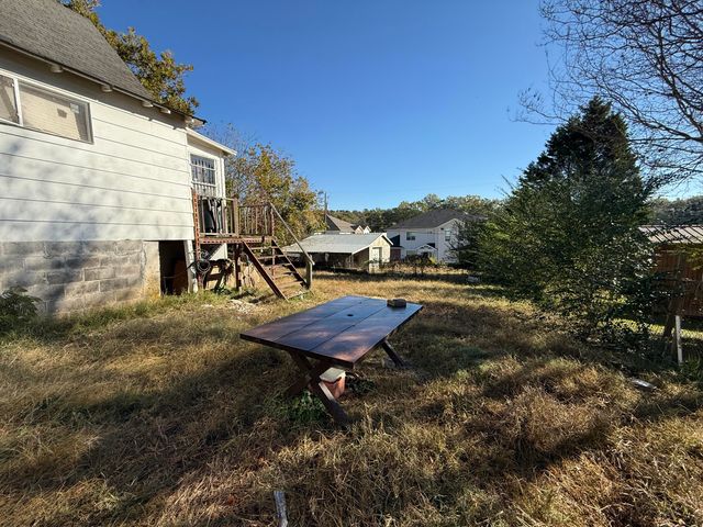 13 N Steele Street, Lafayette, GA 30728