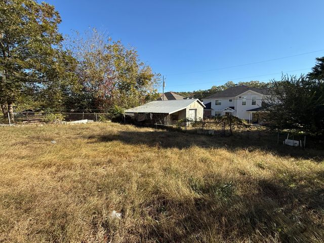 13 N Steele Street, Lafayette, GA 30728