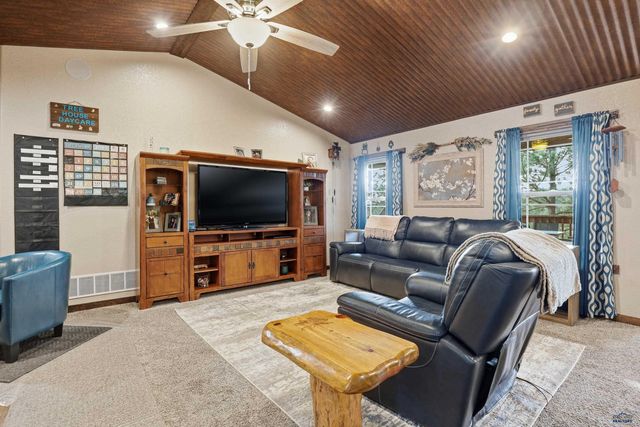 24636 CROOKED CANYON RD, Hermosa, SD 57744