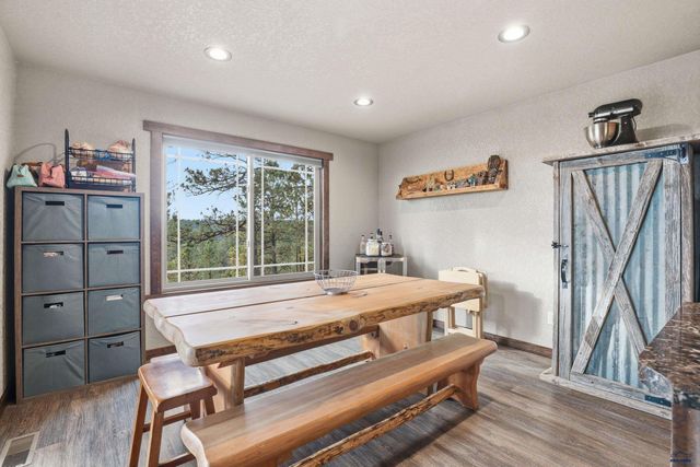 24636 CROOKED CANYON RD, Hermosa, SD 57744