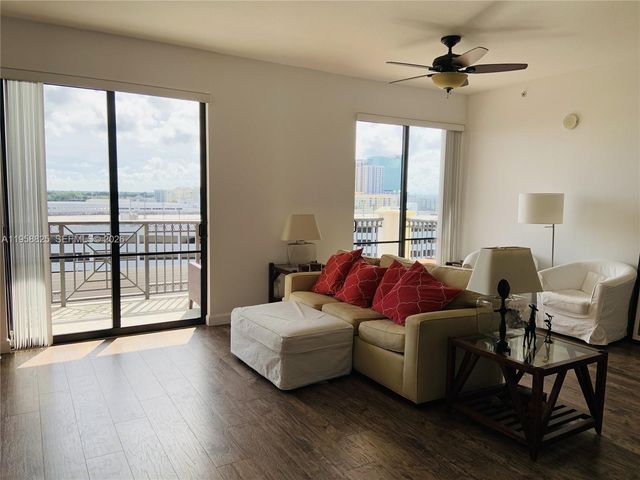 8395 SW 73rd Ave 704, Miami, FL 33143