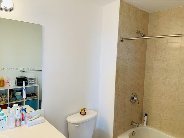 8395 SW 73rd Ave 704, Miami, FL 33143