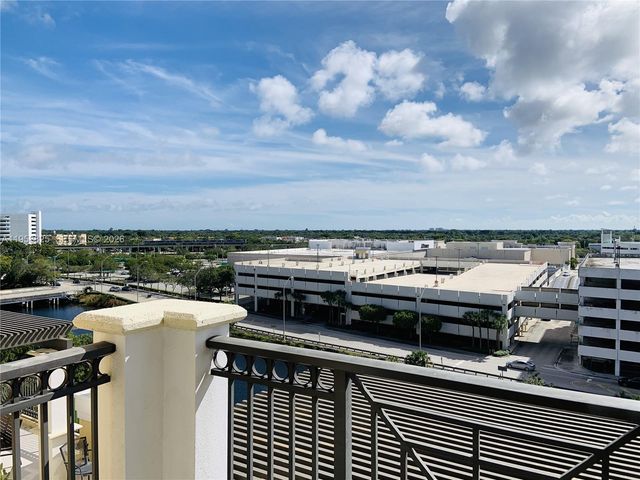 8395 SW 73rd Ave 704, Miami, FL 33143