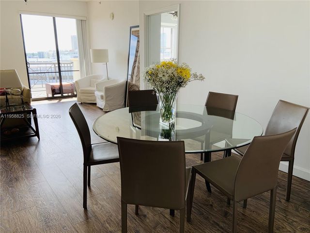 8395 SW 73rd Ave 704, Miami, FL 33143