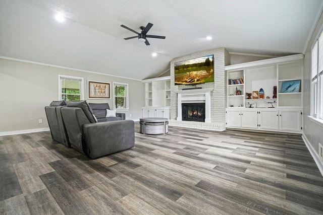 695 Shannon Green Circle SW, Mableton, GA 30126