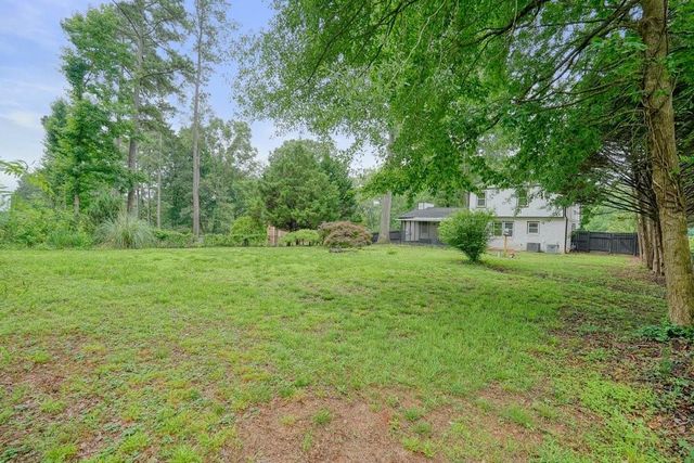 695 Shannon Green Circle SW, Mableton, GA 30126