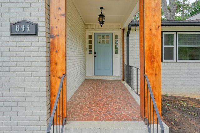695 Shannon Green Circle SW, Mableton, GA 30126