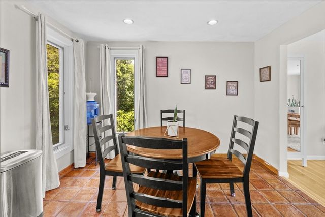 138 Kotlik St, Stoughton, MA 02072