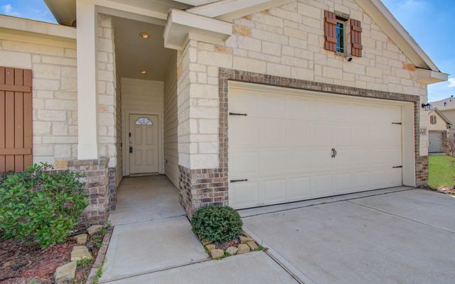 304 Morning Dove Trail, Sealy, TX 77474