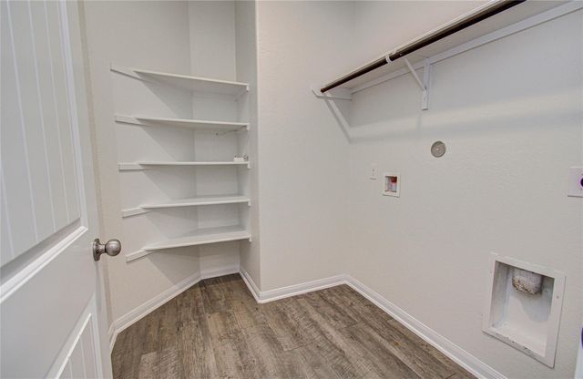 304 Morning Dove Trail, Sealy, TX 77474